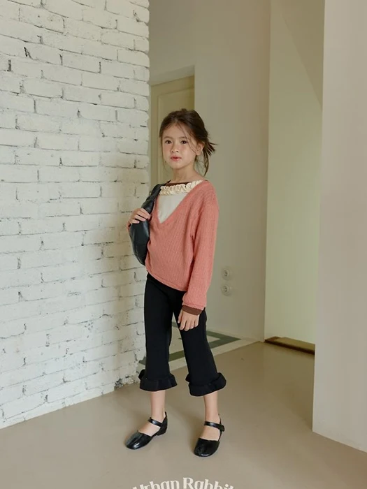 Frill Capri Pants