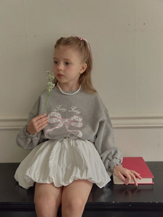 Grace Sweatshirt