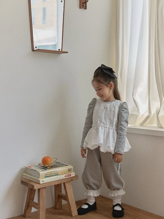 Mu Balloon Sleeveless Top