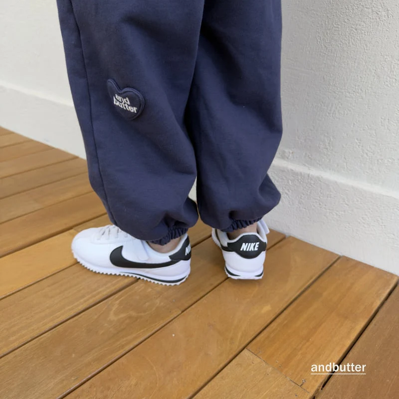 Andbutter - Korean Children Fashion - #childrensboutique - Mini Heart Jogger Pants - 10