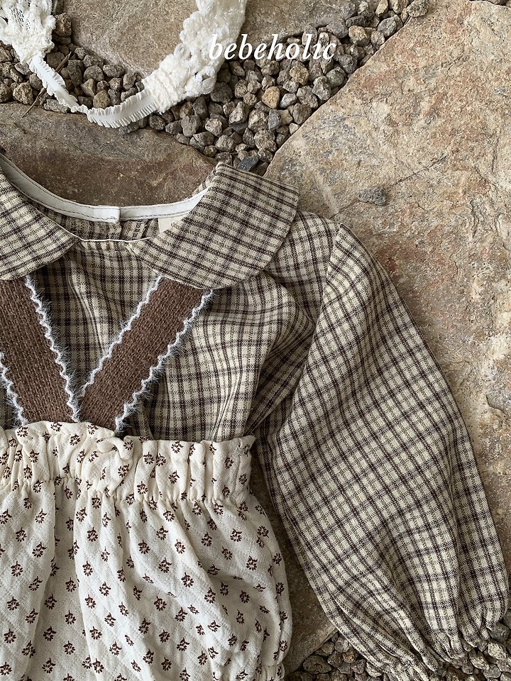 Bebe Holic - Korean Baby Fashion - #babyoninstagram - Leaf Suspender Bloomers - 4