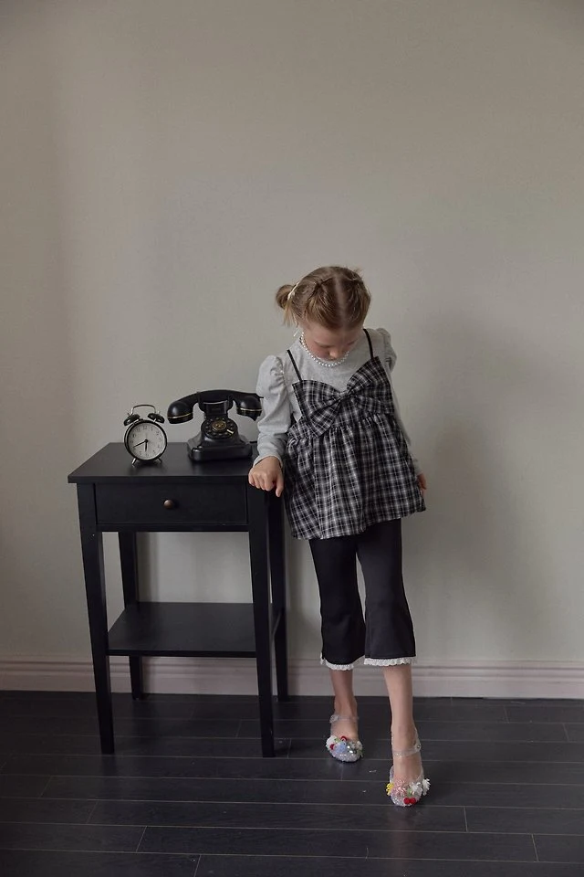Berry Berry - Korean Children Fashion - #littlefashionista - Capri Pants - 5