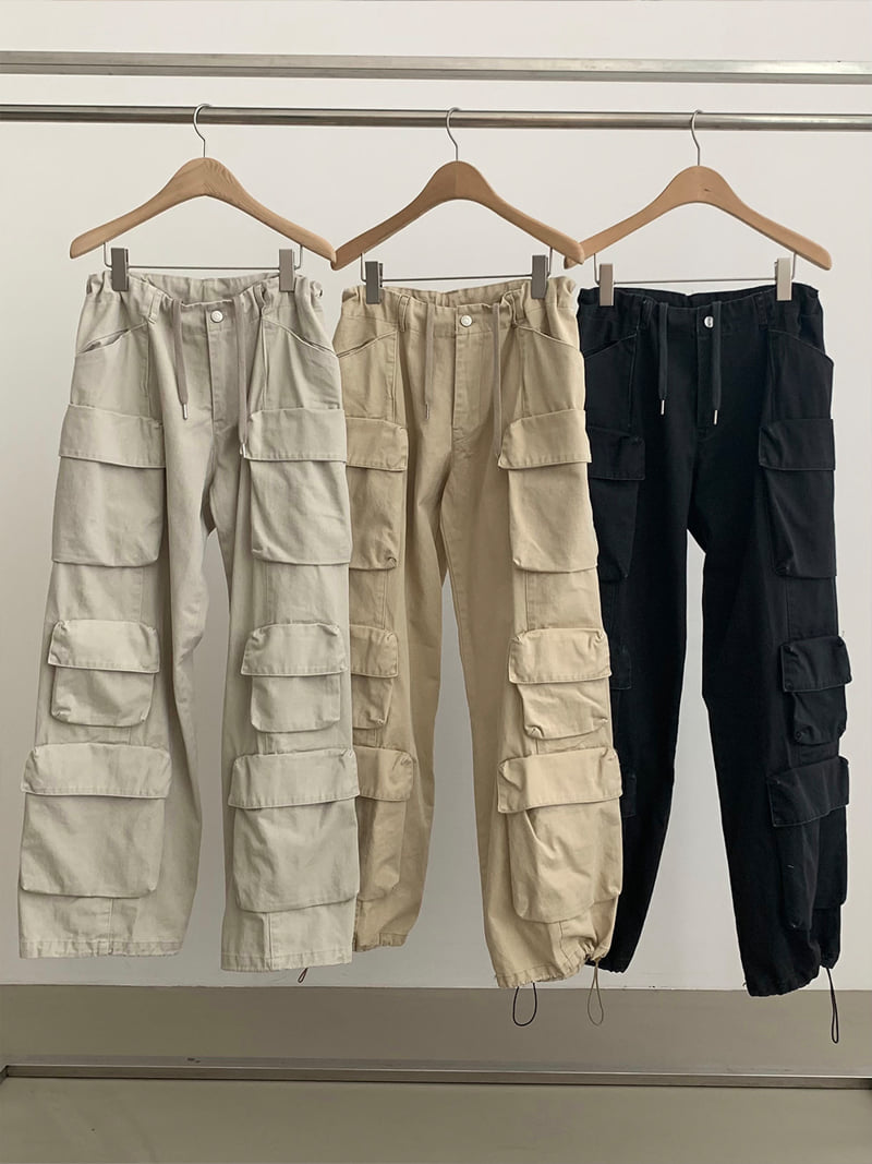 Chav - Korean Women Fashion - #thelittlethings - Beetroot Cargo Pants - 4