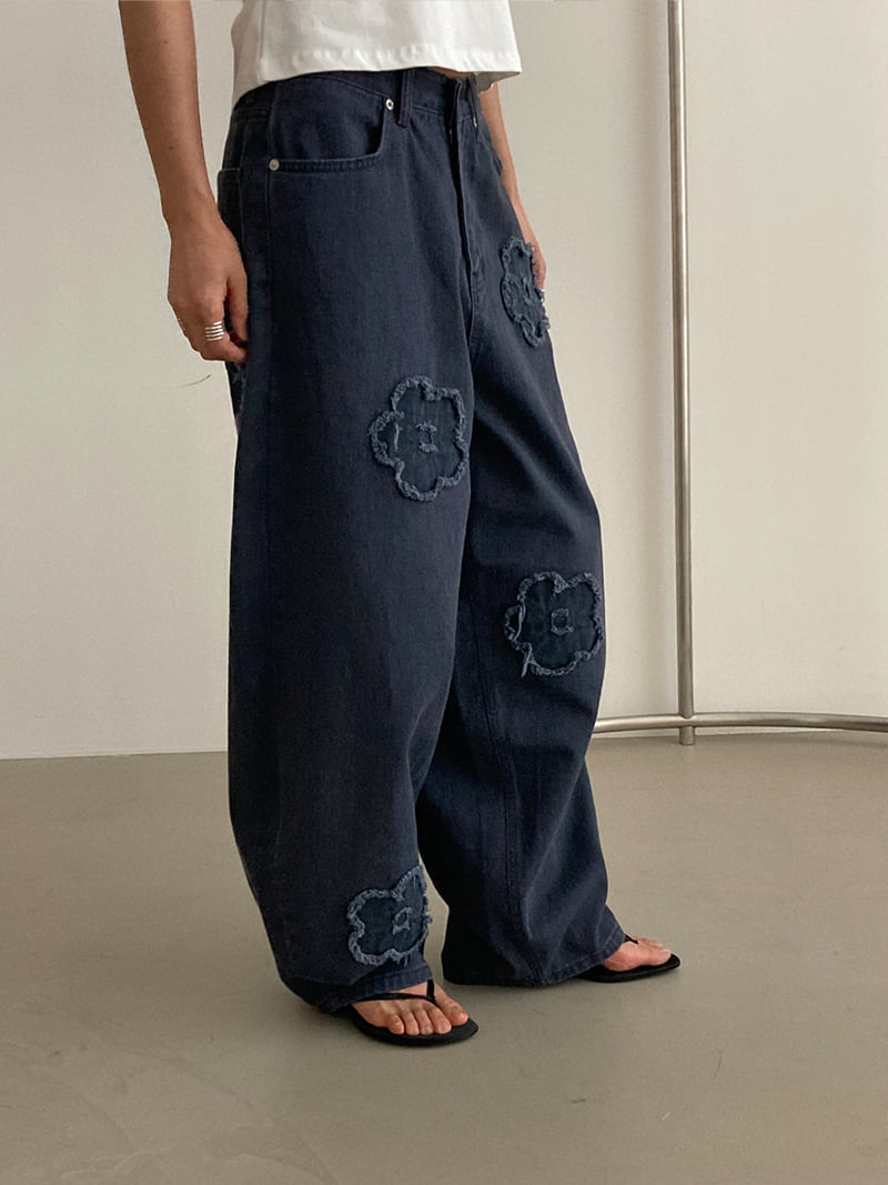 Chav - Korean Women Fashion - #momslook - Lily's Flower Pants - 3