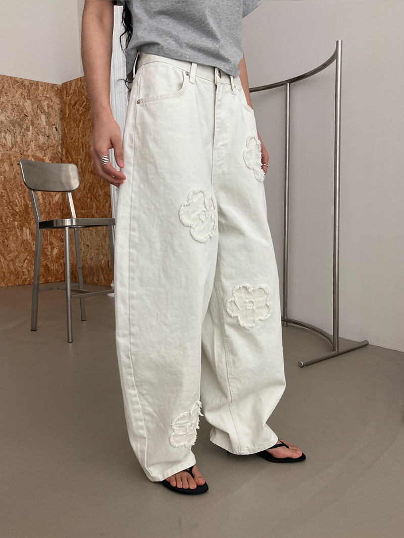 Chav - Korean Women Fashion - #womensfashion - Lily's Flower Pants - 12