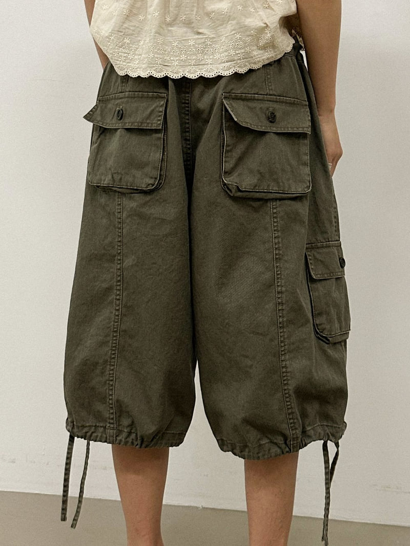 Chav - Korean Women Fashion - #momslook - Eagle Cargo Shorts - 4