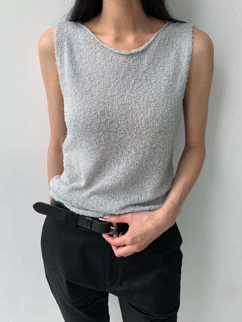 Cover - Korean Women Fashion - #momslook - Tail Sleeveless Knit - 6