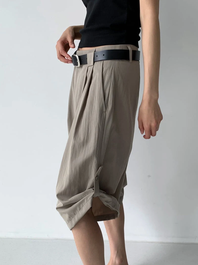 Cover - Korean Women Fashion - #momslook - Rolling Bermuda Pants - 3
