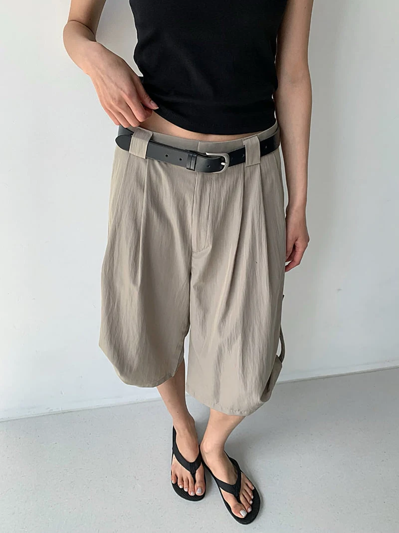 Cover - Korean Women Fashion - #womensfashion - Rolling Bermuda Pants - 2