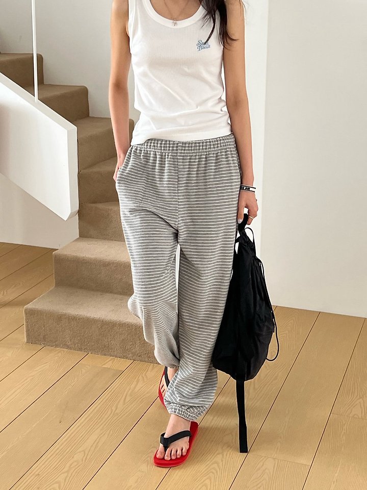Diana - Korean Women Fashion - #romanticstyle - Rolly Jogger Pants - 7