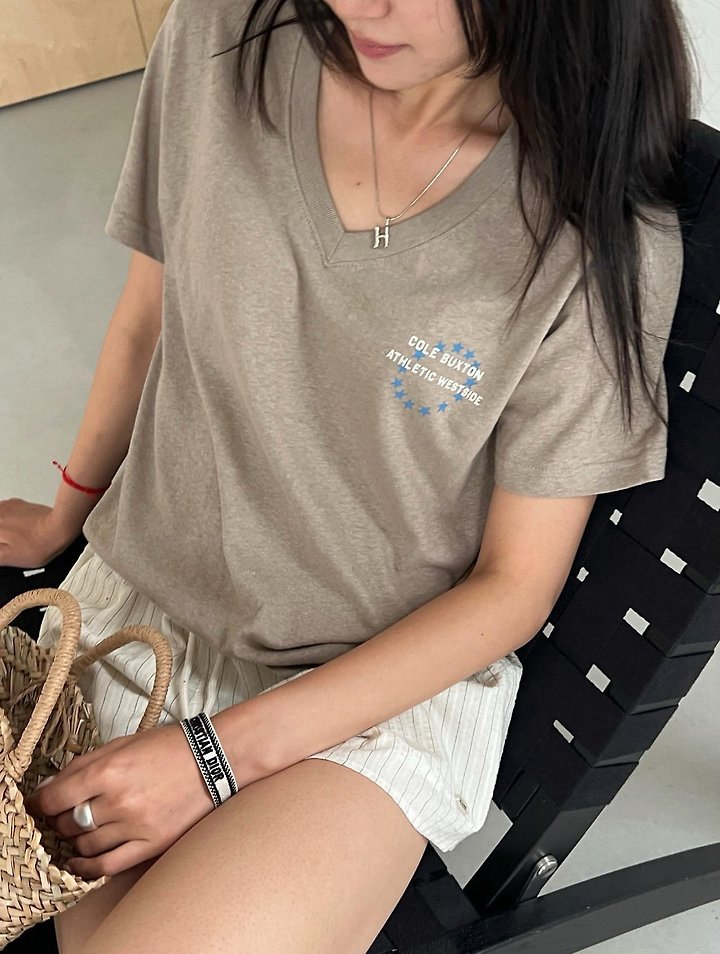 Diana - Korean Women Fashion - #romanticstyle - Call Star V-Neck Tee - 6