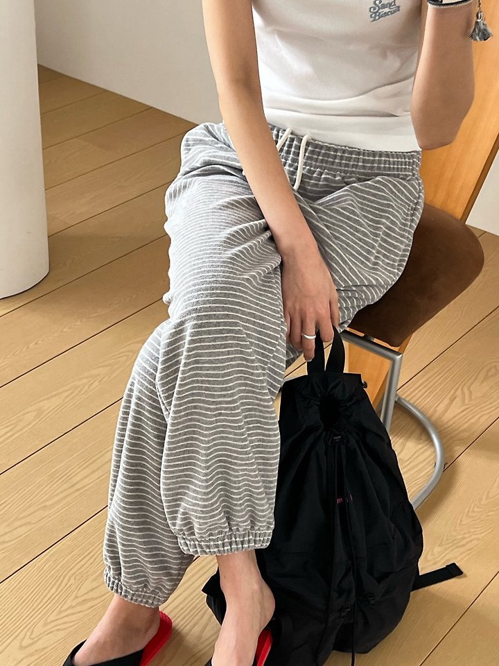 Diana - Korean Women Fashion - #vintageinspired - Rolly Jogger Pants - 3