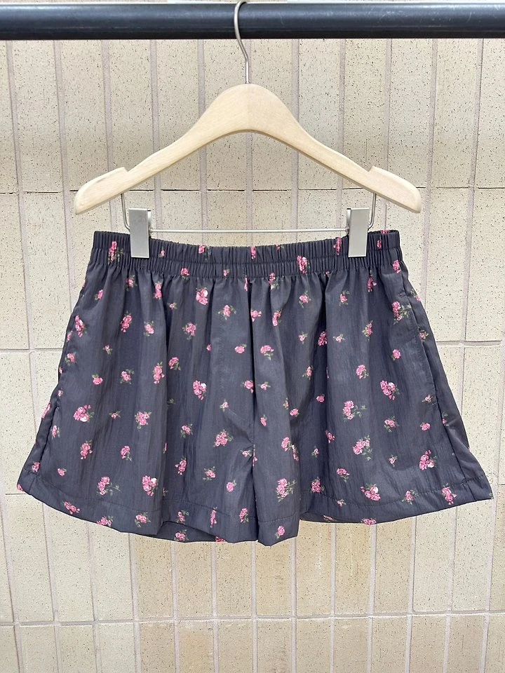 Foset - Korean Women Fashion - #momslook - Floral A-Line Shorts - 8