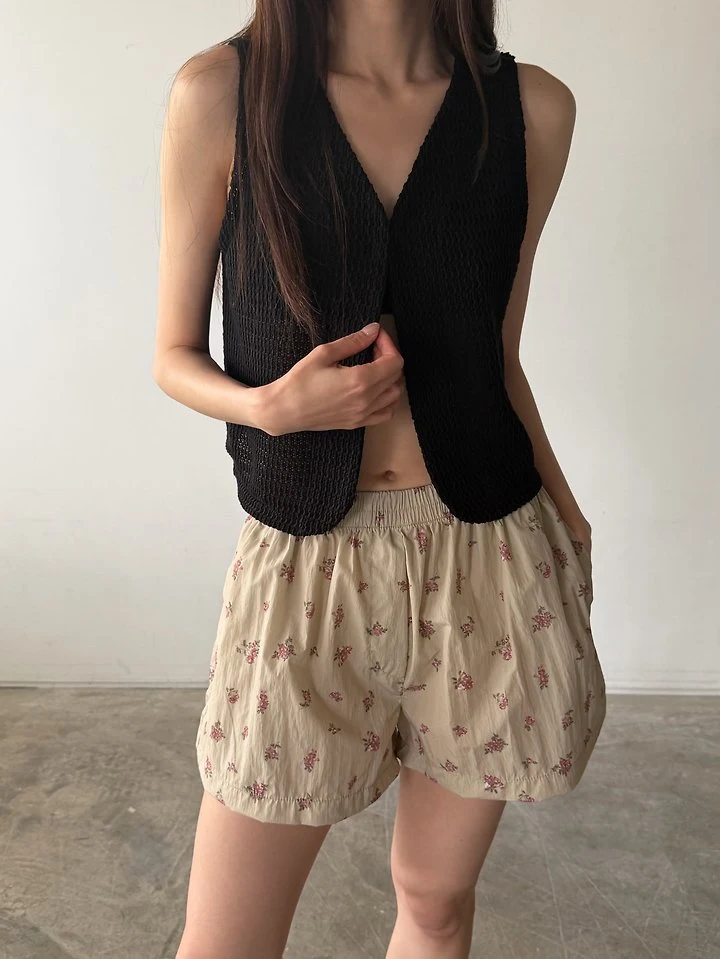 Foset - Korean Women Fashion - #womensfashion - Floral A-Line Shorts - 11