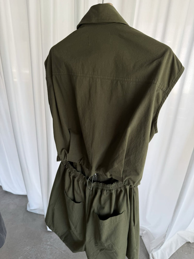 Jade Market - Korean Women Fashion - #momslook - Slit Sleeveless Jumpsuit - 9