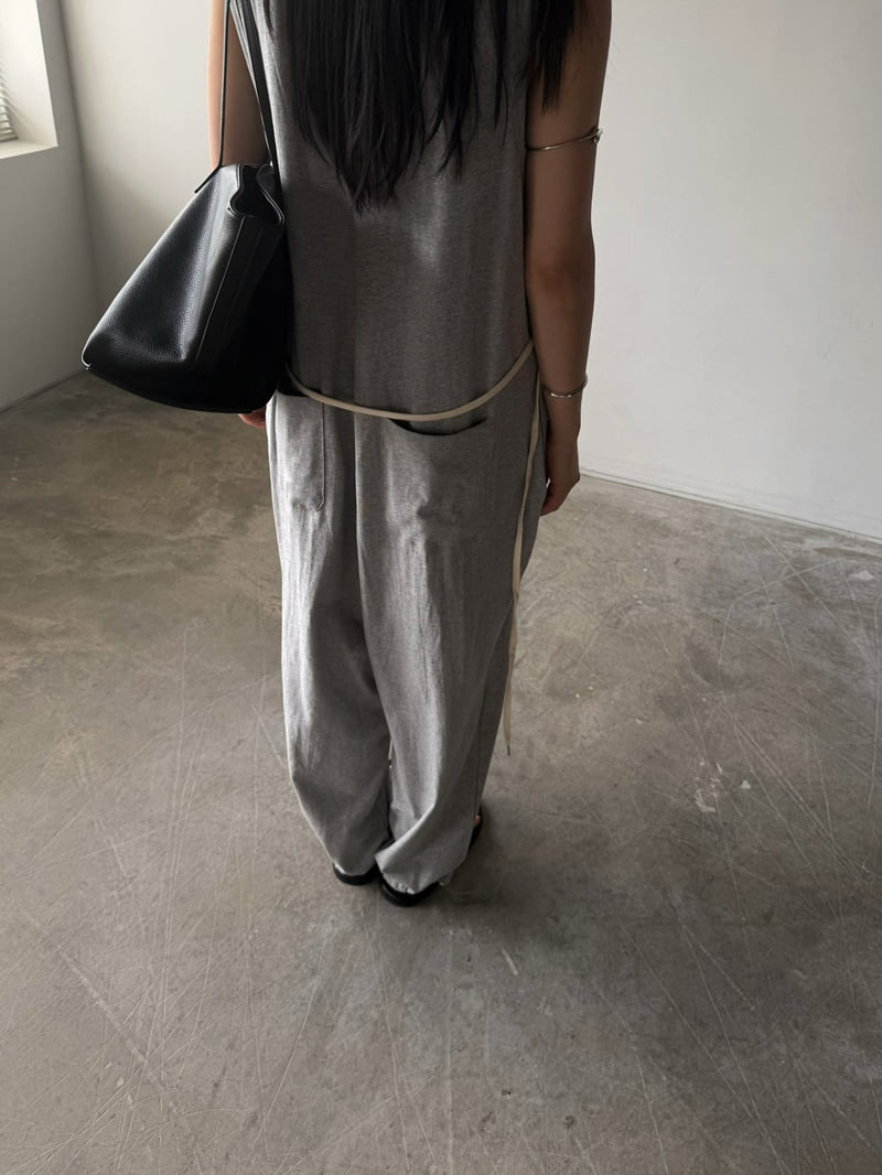 Jade Market - Korean Women Fashion - #womensfashion - Sleeveless Jumpsuit Set - 11