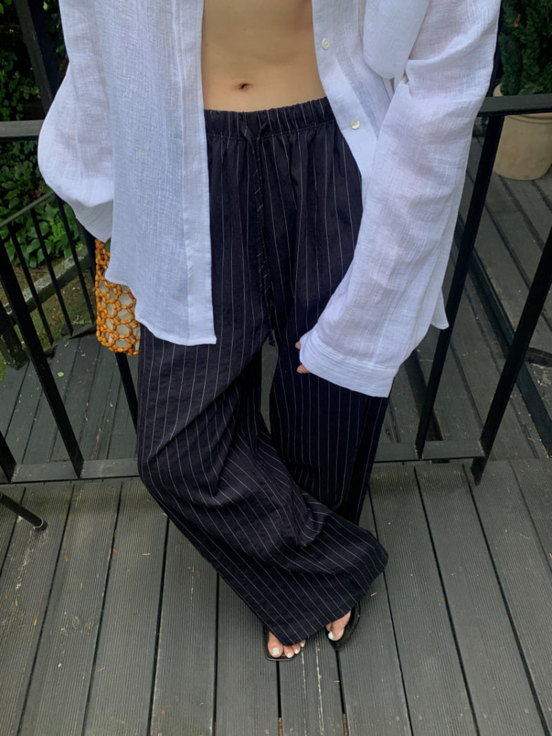 Lucy Salon - Korean Women Fashion - #womensfashion - Striped Banded Pants - 4