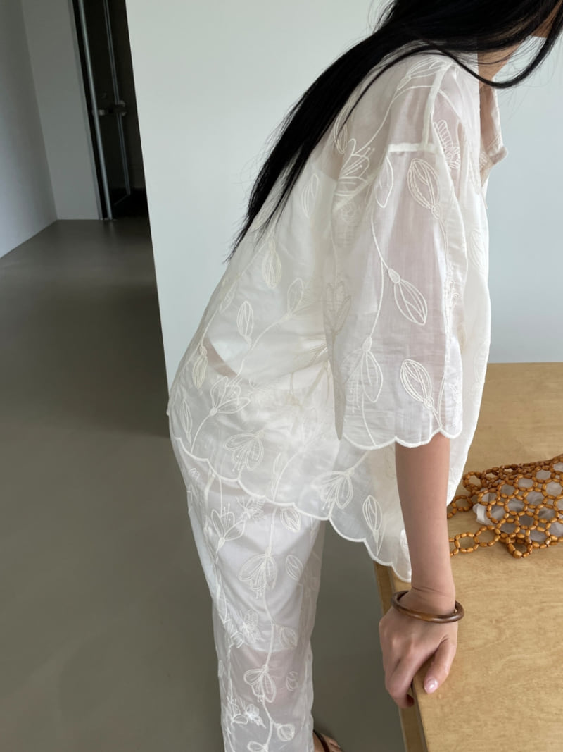 Lucy Salon - Korean Women Fashion - #momslook - Bay Embroidered Shirt - 5