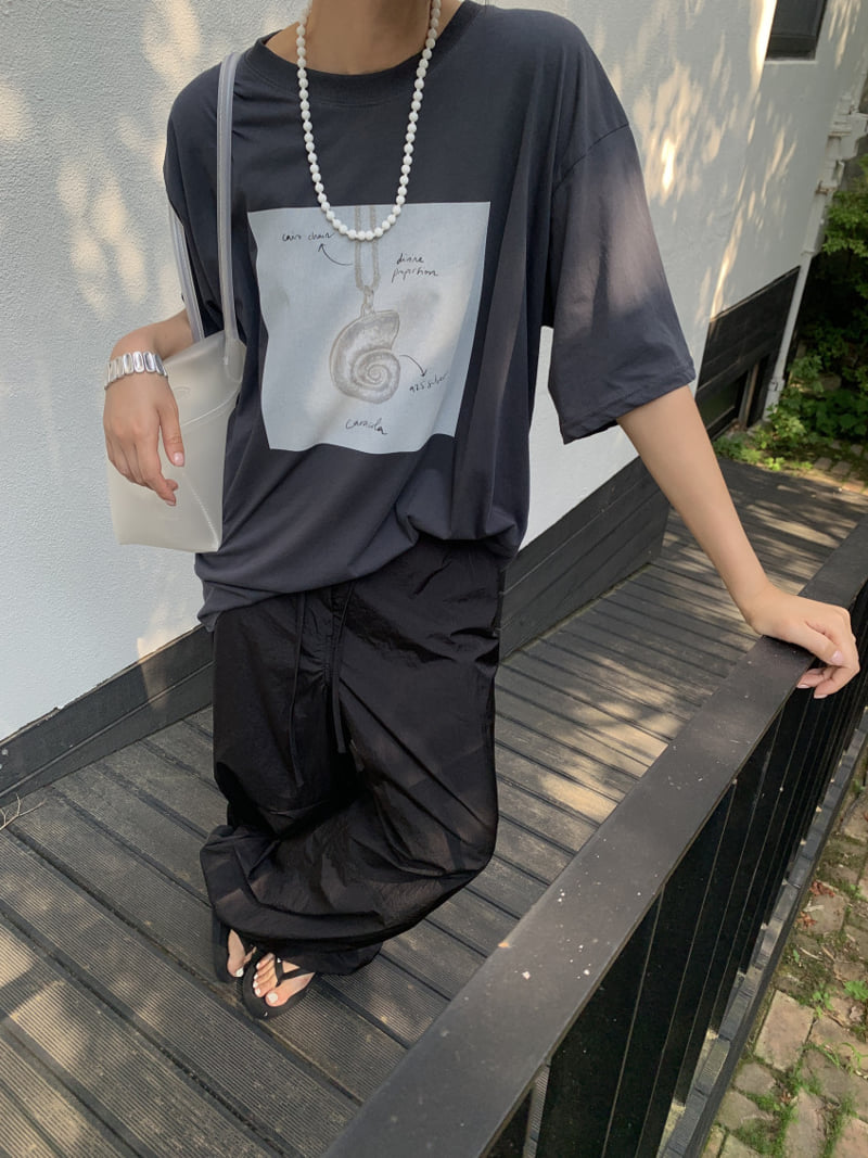 Lucy Salon - Korean Women Fashion - #thatsdarling - Necklace Short-Sleeve Tee
