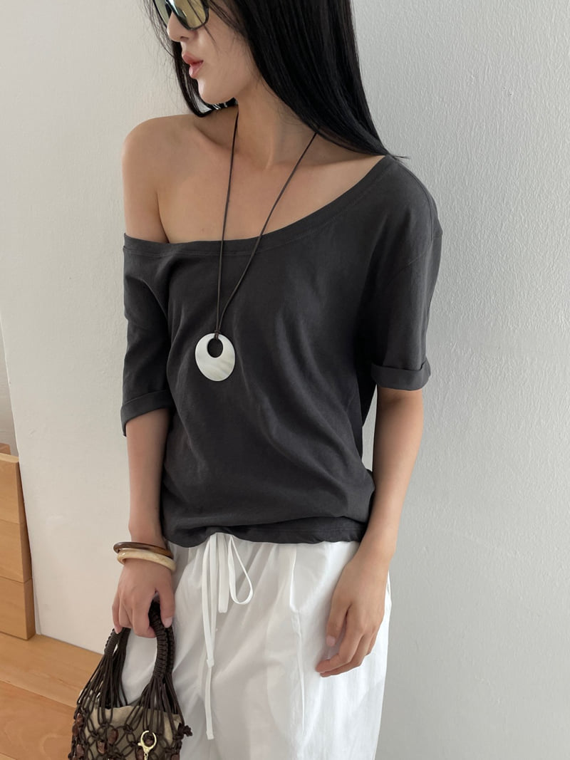 Lucy Salon - Korean Women Fashion - #thelittlethings - Natural Roll-Up Tee - 10