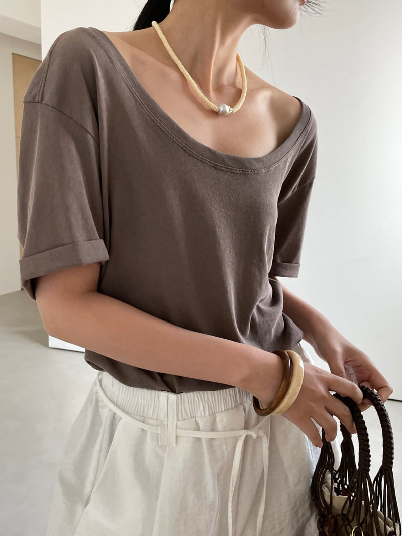 Lucy Salon - Korean Women Fashion - #vintageinspired - Natural Roll-Up Tee - 4