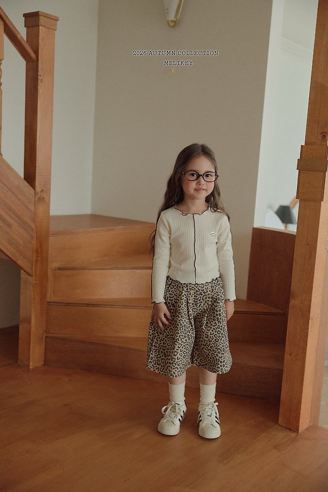 Melikey - Korean Children Fashion - #littlefashionista - Leopard Heart Bermuda Pants - 9