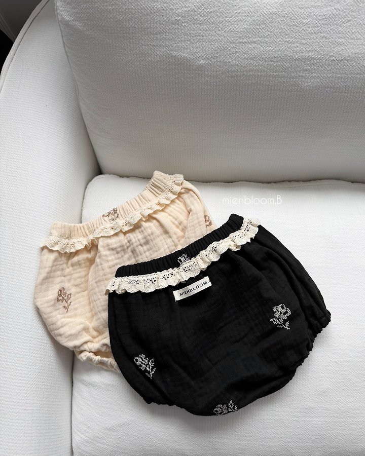 Mienbloom B - Korean Baby Fashion - #babyootd - Bebe Rose Embroidered Bloomers - 2