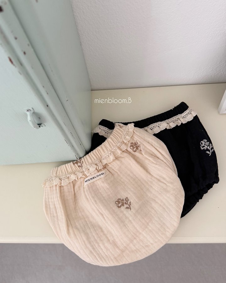 Mienbloom B - Korean Baby Fashion - #babyoutfit - Bebe Rose Embroidered Bloomers - 3