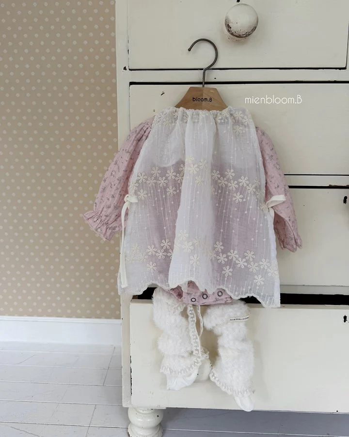 Mienbloom B - Korean Children Fashion - #prettylittlegirls - Kids Lala Floral Blouse - 10