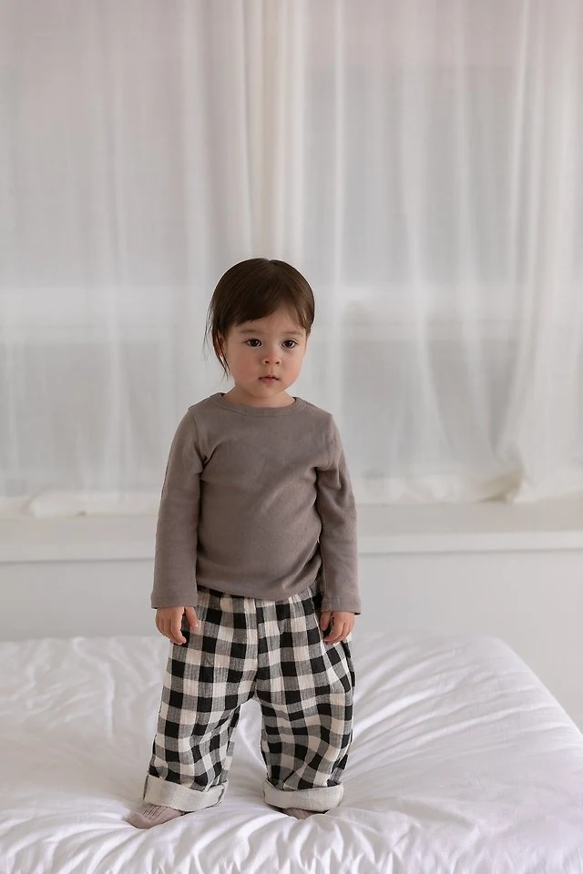 Oatmeal - Korean Children Fashion - #kidsshorts - Check Pants - 12