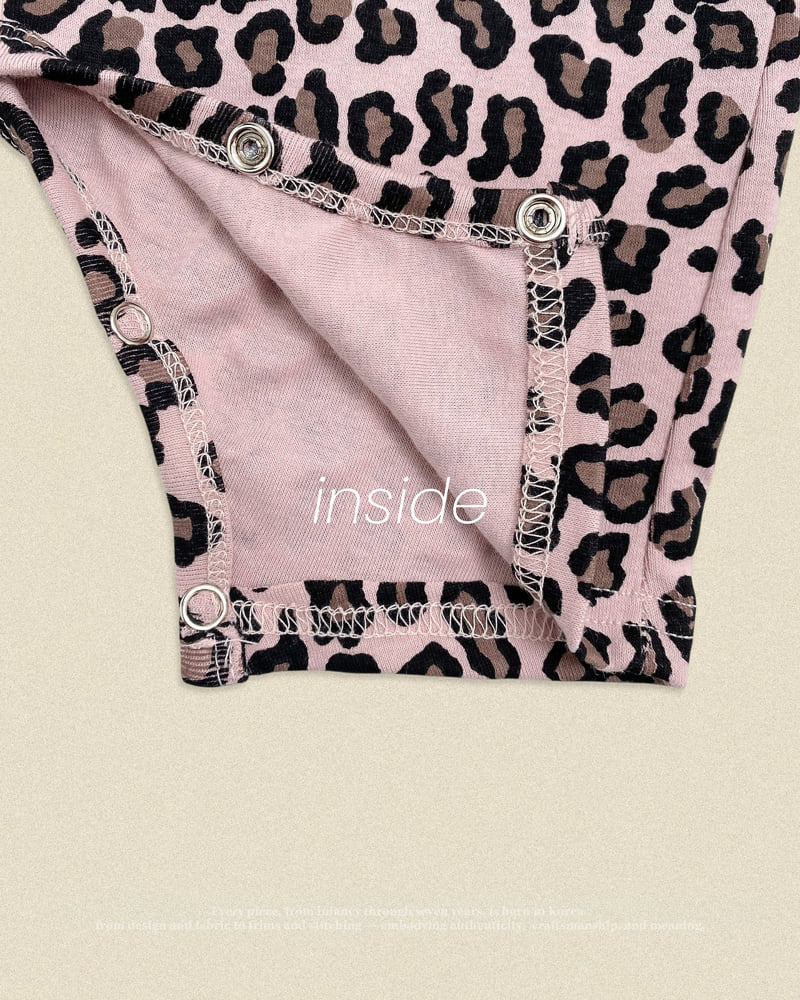 Oott Bebe - Korean Baby Fashion - #babyboutiqueclothing - Little Leopard Full Bodysuit + Bonnet Set (Bebe) - 4