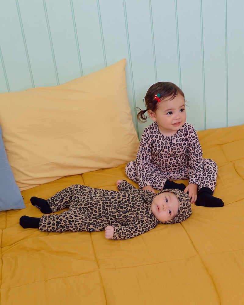 Oott Bebe - Korean Baby Fashion - #babyootd - Little Leopard Full Bodysuit + Bonnet Set (Bebe) - 10