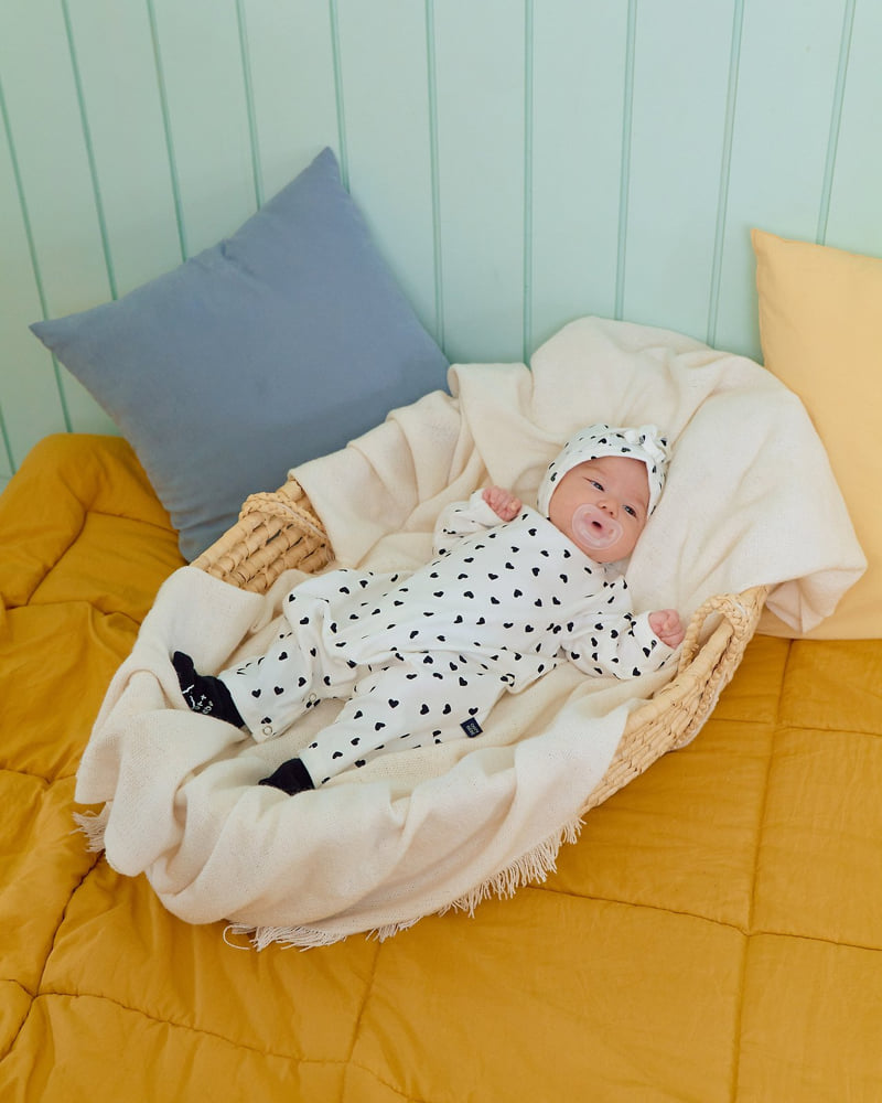 Oott Bebe - Korean Baby Fashion - #babyoutfit - Petit Heart Full Bodysuit + Bonnet Set (Bebe) - 7