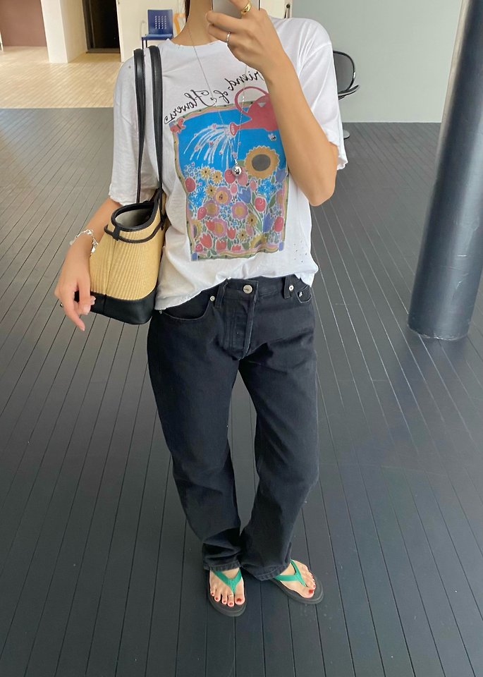 Ouppt - Korean Women Fashion - #momslook - Bumblebee Distressed Tee - 11
