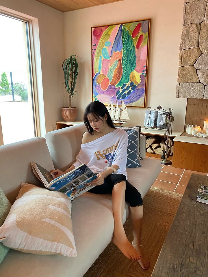 Ouppt - Korean Women Fashion - #momslook - Ronnie Cat Tee - 10