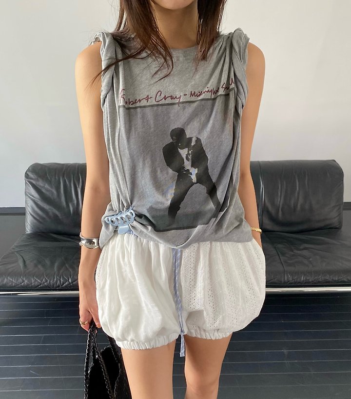 Ouppt - Korean Women Fashion - #restrostyle - Robert Graphic Tee - 5