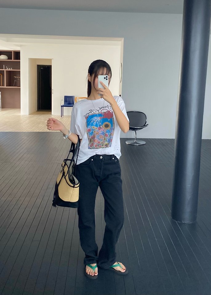 Ouppt - Korean Women Fashion - #womensfashion - Bumblebee Distressed Tee - 10