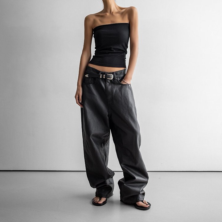 Paper Moon - Korean Women Fashion - #momslook - Oversized Black Coated Denim Jeans - 2