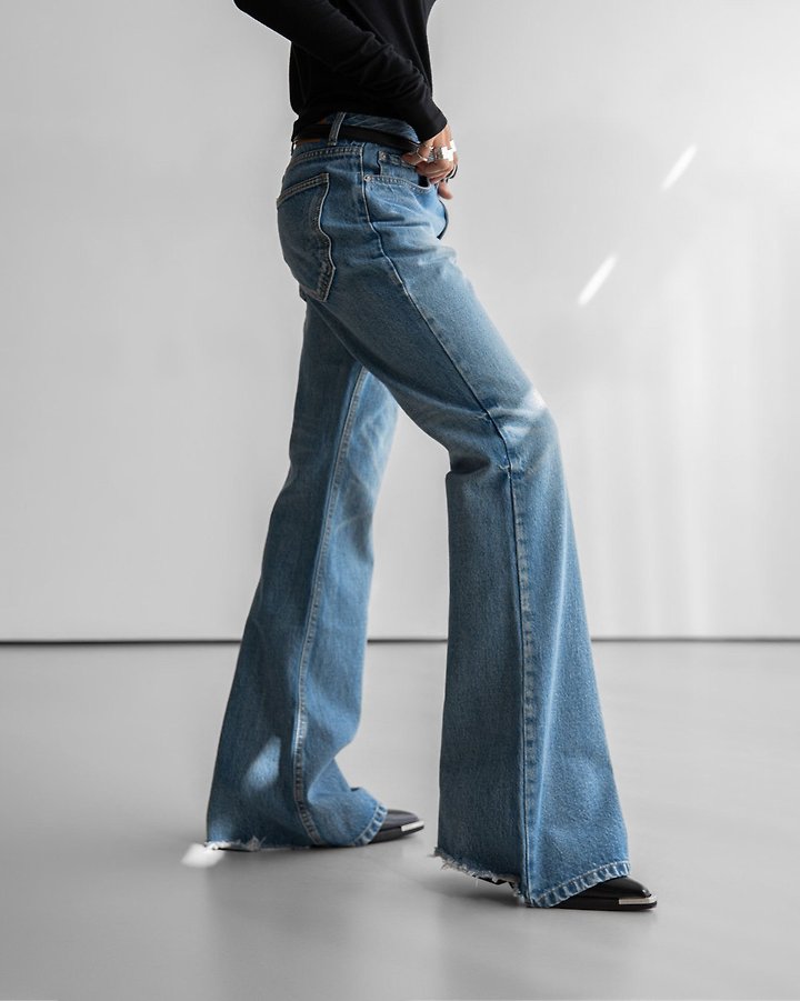 Paper Moon - Korean Women Fashion - #vintageinspired - Classic Flare Blue Denim Jeans - 4