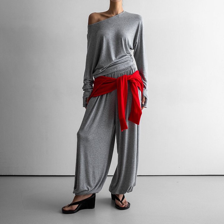Paper Moon - Korean Women Fashion - #womensfashion - Draped Balloon Jogger Pants - 2