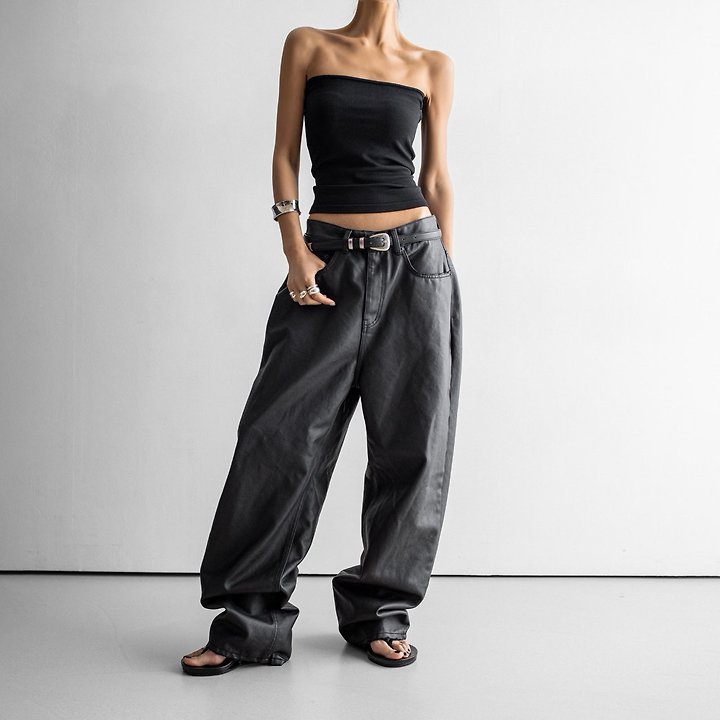 Paper Moon - Korean Women Fashion - #womensfashion - Oversized Black Coated Denim Jeans - 3