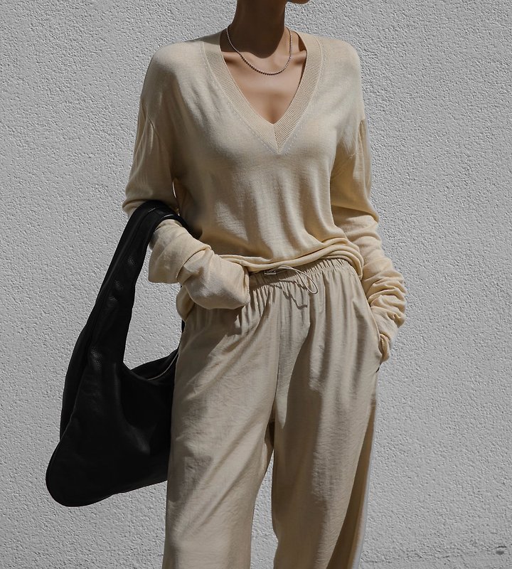 Paper Moon - Korean Women Fashion - #womensfashion - Wool-Silk Deep V-Neck Long Sleeve Knit Top - 5