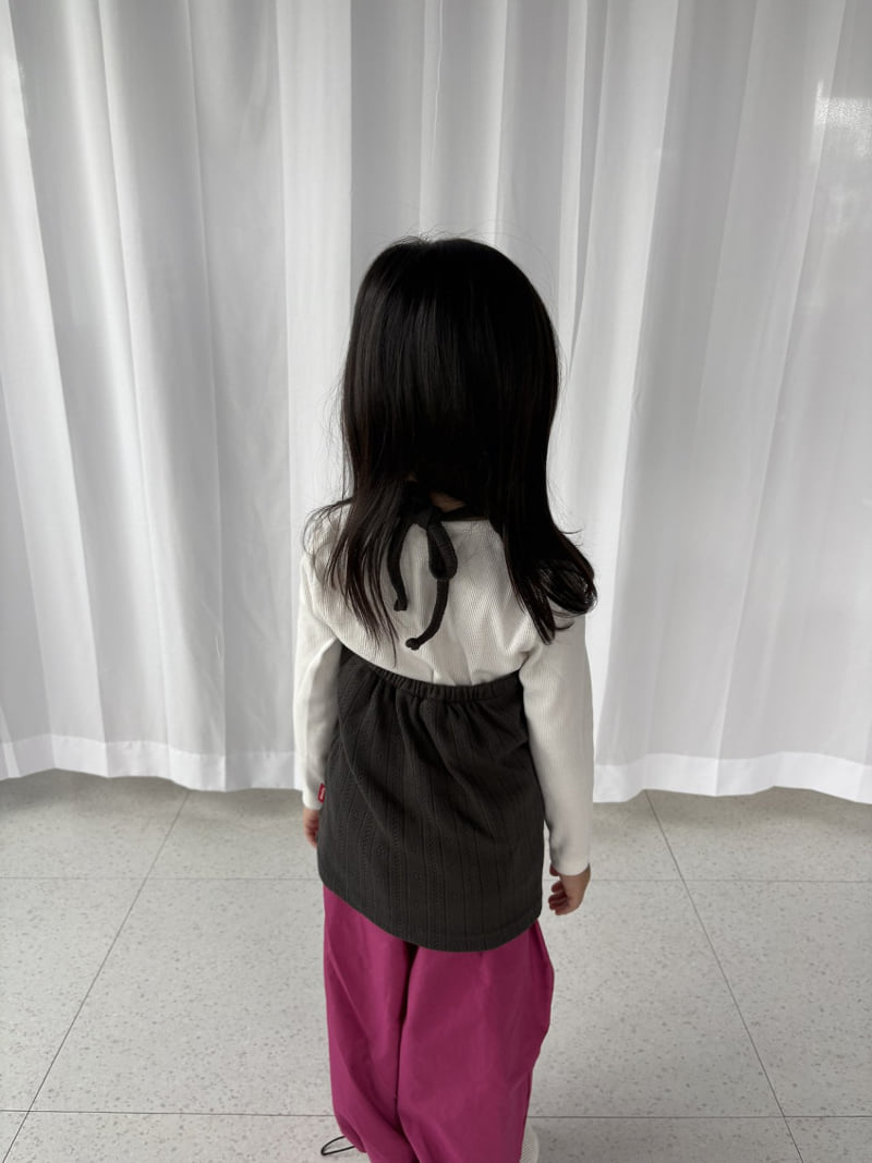 Pepper - Korean Children Fashion - #littlefashionista - Knit Eyelet Halter Top - 2