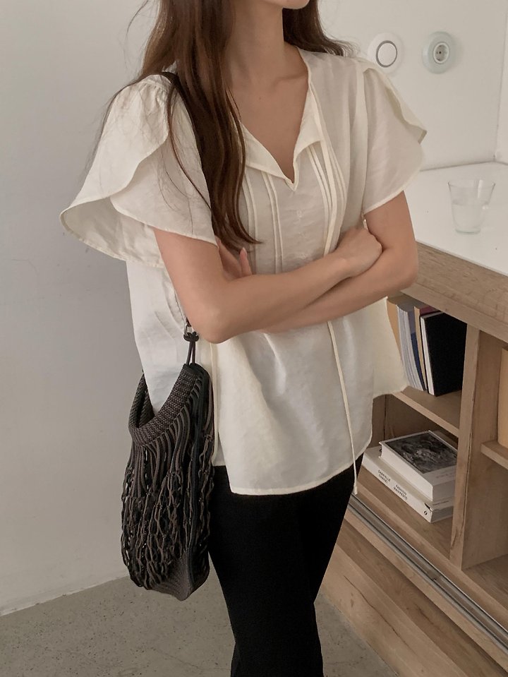 Pomelo - Korean Women Fashion - #womensfashion - Tulip Embroidered Blouse - 6