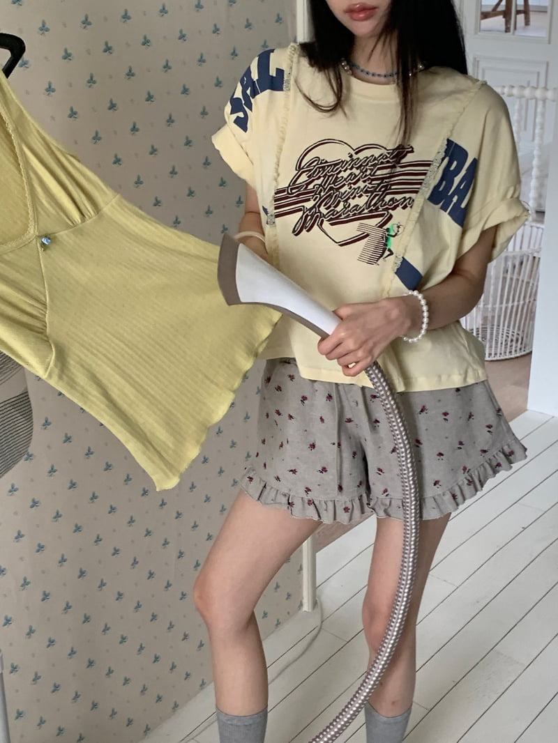 Tarabymotion - Korean Women Fashion - #momslook - Cut Vintage Tee