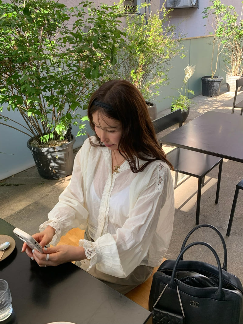 Tarabymotion - Korean Women Fashion - #restrostyle - Lynn Lace Blouse - 6