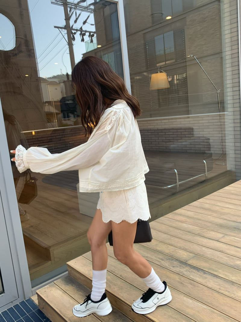 Tarabymotion - Korean Women Fashion - #vintageinspired - Lynn Lace Blouse - 3
