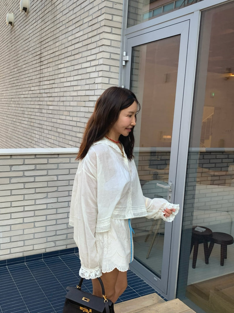 Tarabymotion - Korean Women Fashion - #womensfashion - Lynn Lace Blouse - 2