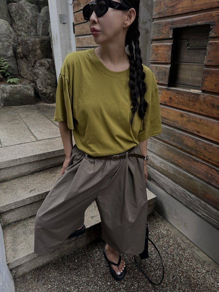 Uoov - Korean Women Fashion - #momslook - Flap Bermuda Pants - 6