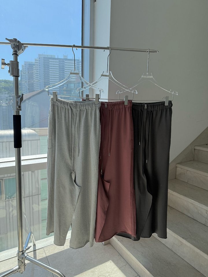 Uoov - Korean Women Fashion - #momslook - Zip Slit Skirt - 8